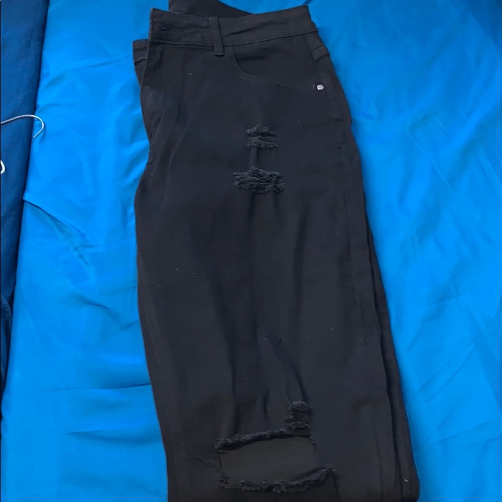 Black Ripped Skinny Jeans!